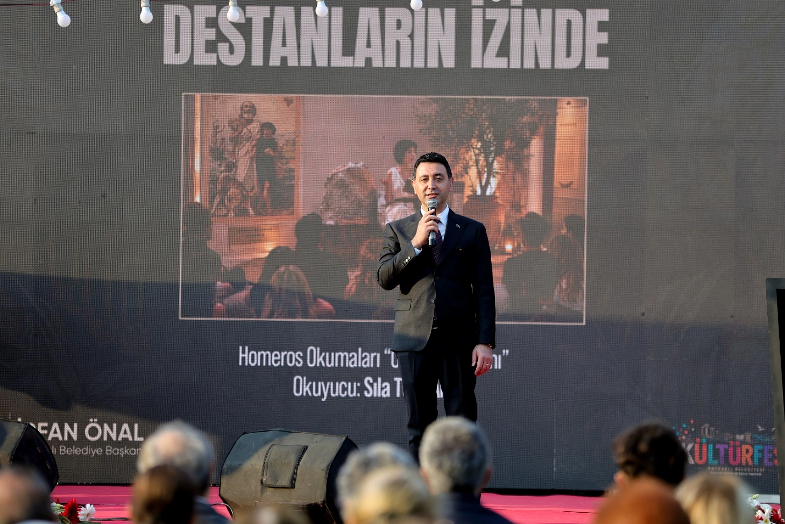 5.-BayraklÄ±-Homeros-Edebiyat-ve-Sanat-Festivali-BaÅladÄ±-_12_-1793023817523.webp